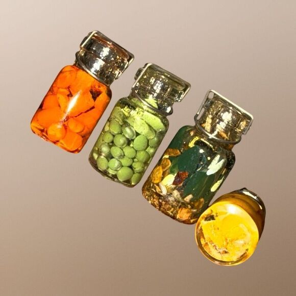 NEW Retro Amphora Mini Jars of Veggies & Fruit Miniature Hallmark B5 - Picture 3 of 3